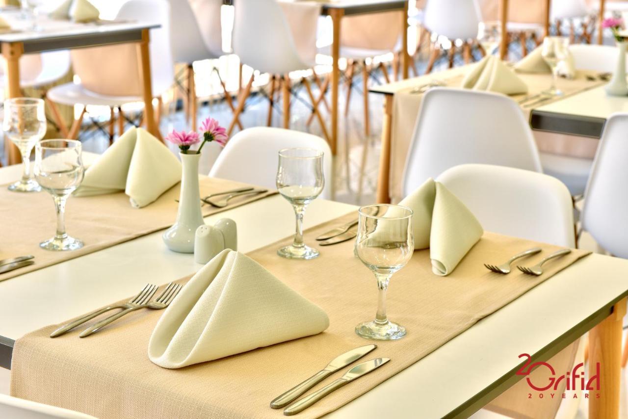 Grifid Hotel Foresta (Adults Only) Zlatni pjasătsi Eksteriør bilde