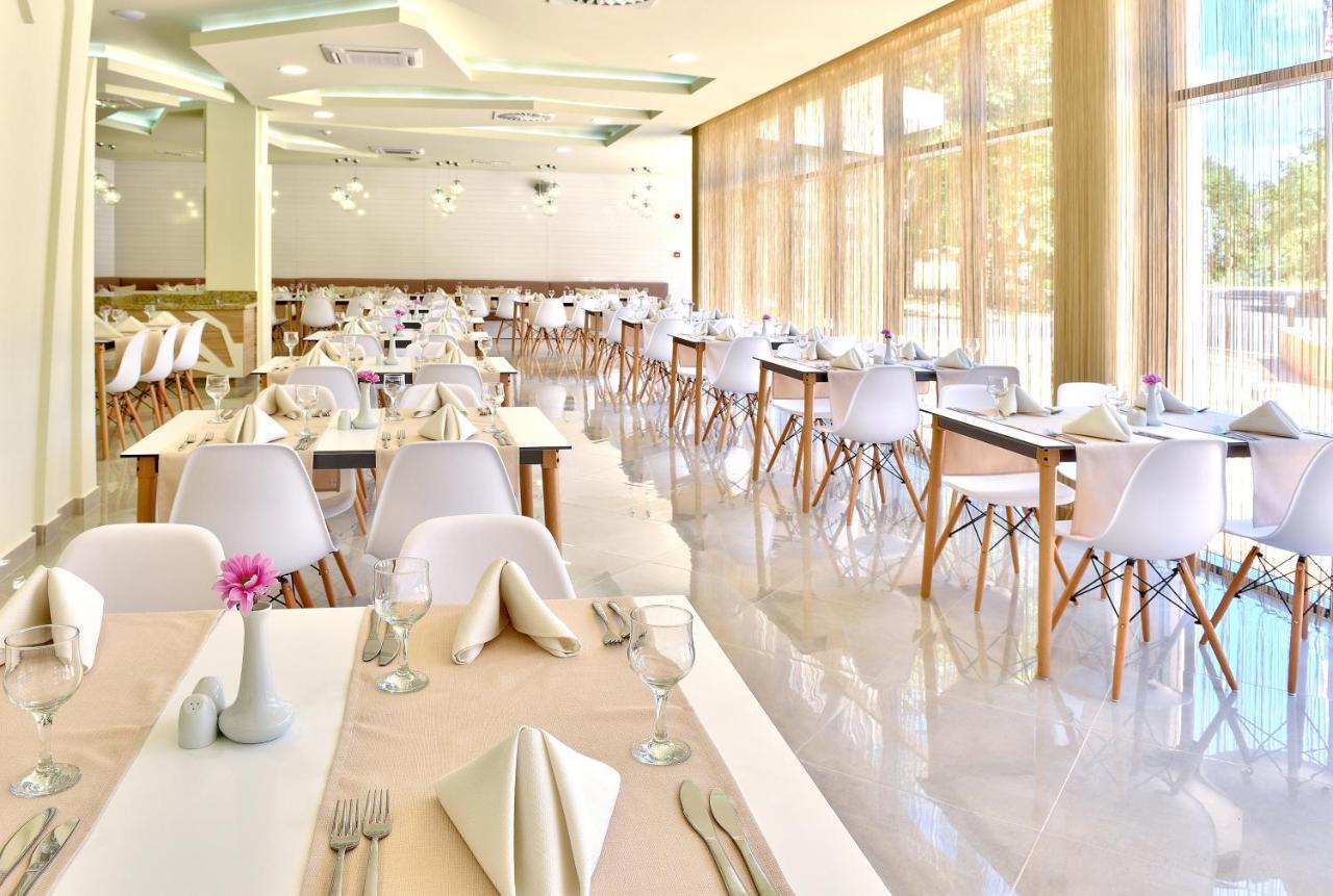 Grifid Hotel Foresta (Adults Only) Zlatni pjasătsi Eksteriør bilde