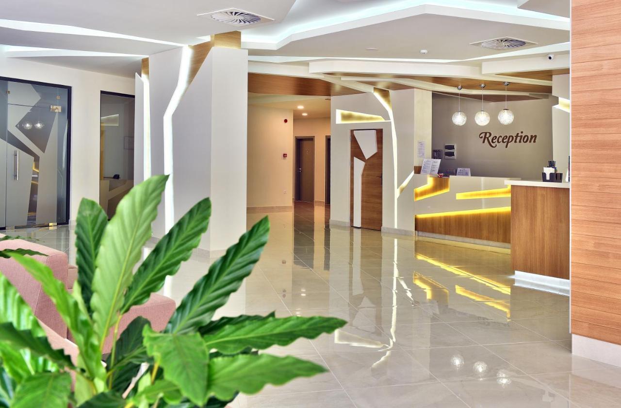 Grifid Hotel Foresta (Adults Only) Zlatni pjasătsi Eksteriør bilde